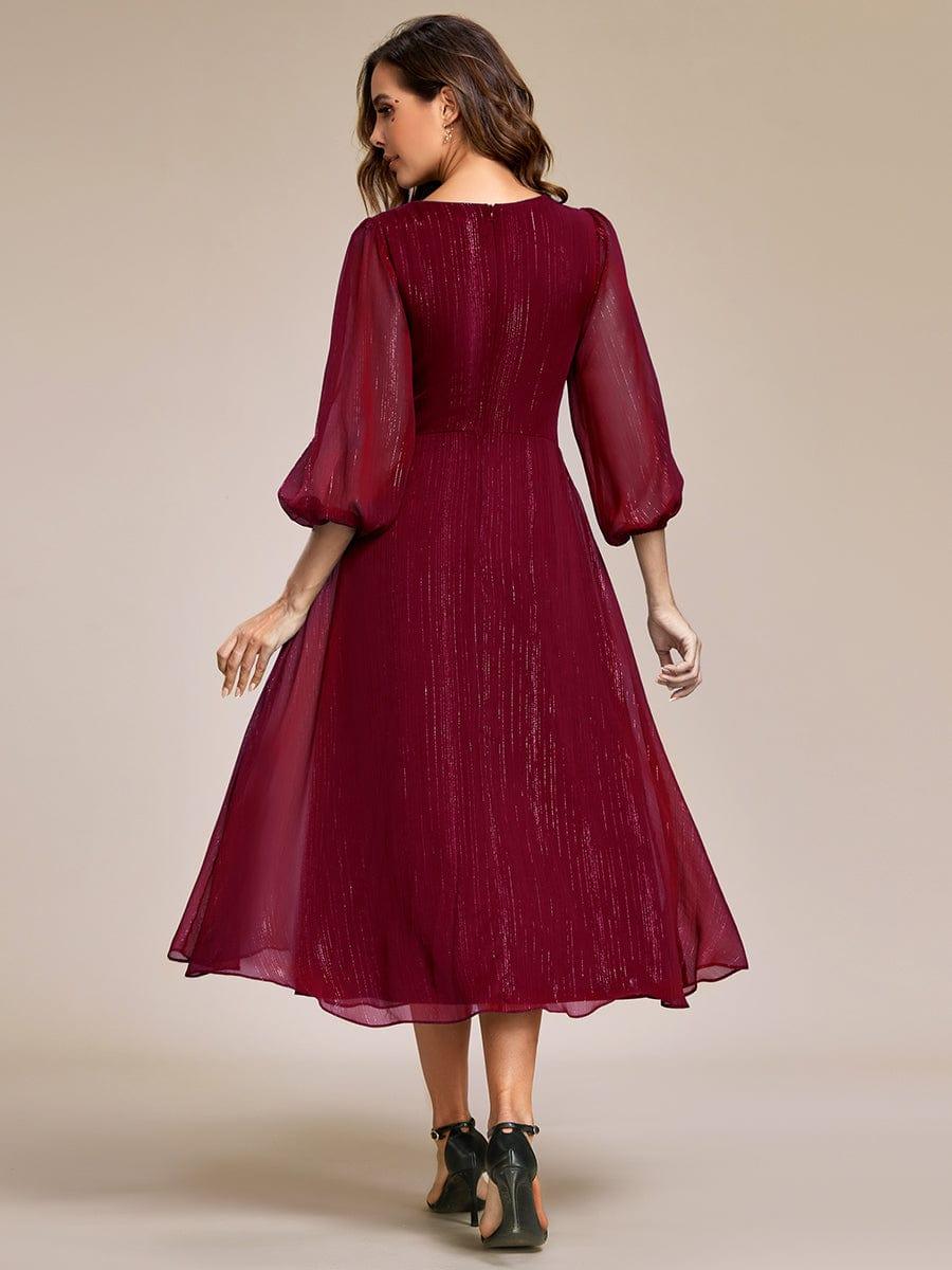 Robe d'invit¨¦ de mariage trap¨¨ze en mousseline fluide ¨¤ encolure ronde et longueur au genou #farbe_Burgundy