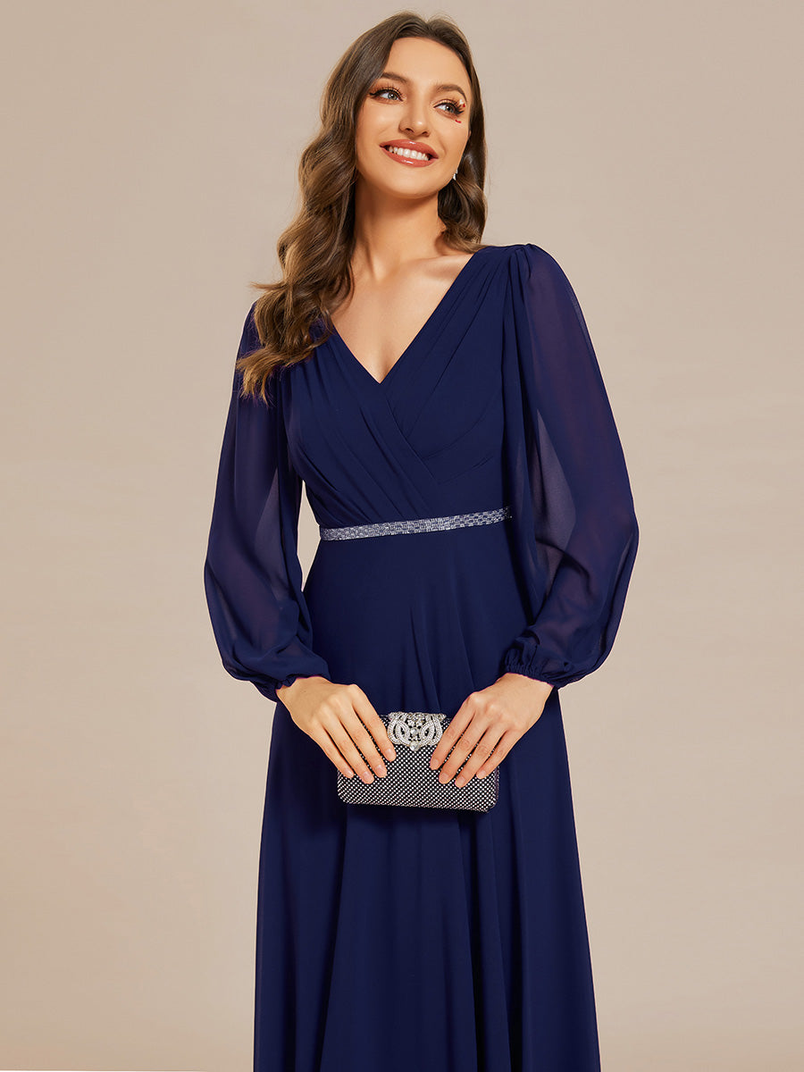 Funkelndes Abendkleid in A-Linie mit Empire-Taille und langen ?rmeln #farbe_Marineblau