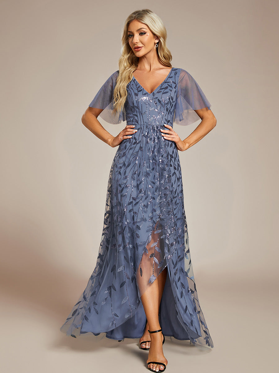 Maxilänge, V-Ausschnitt, asymmetrischer Saum, Pailletten-Kleid mit tiefem V-Ausschnitt und funkelnden Details#Farbe_Taubenblau