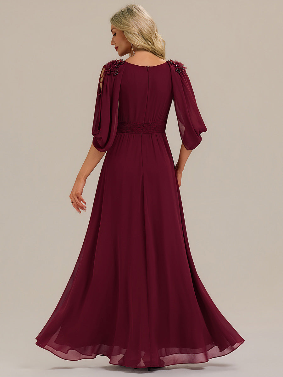 Bodenlanger V-Ausschnitt A-Linie Chiffonkleid Mit Blumenmuster Perlenapplikationen Und Raffung #Farbe_Burgunderrot