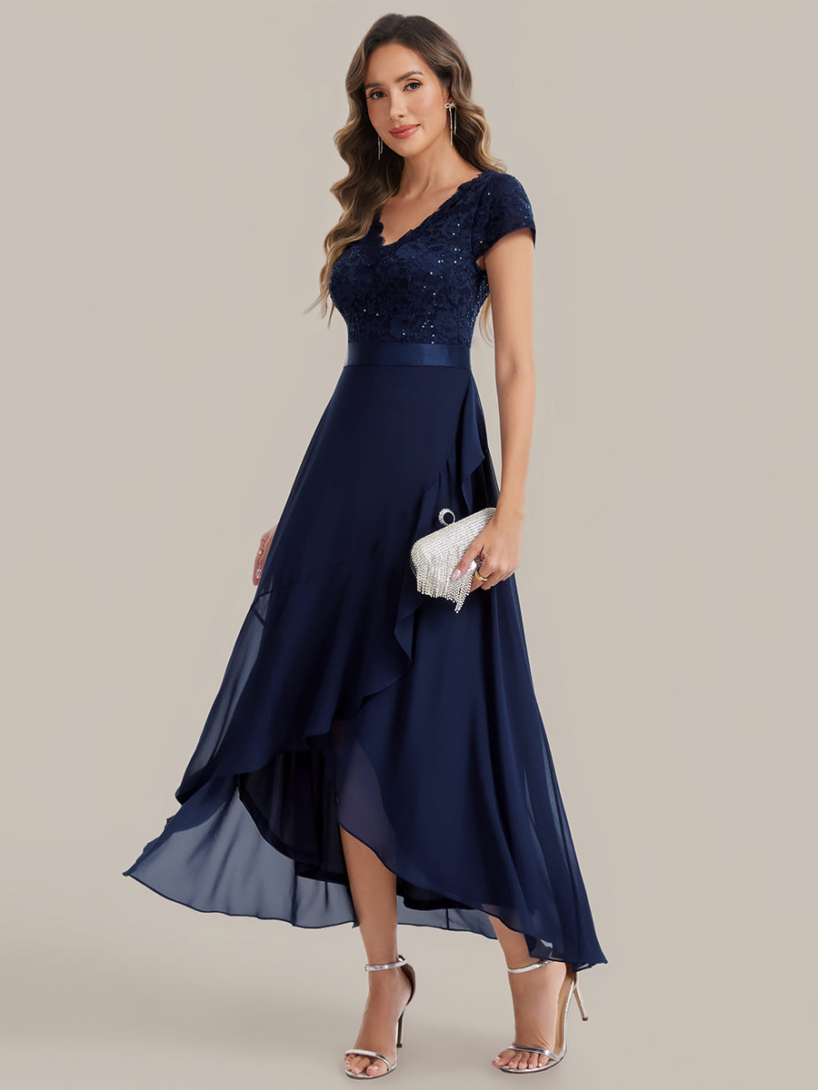 Asymmetrischer Saum, tiefer V-Ausschnitt, Chiffon-Kleid mit Rüschen-Patchwork – Hoch-Tief-Kleid #Farbe_Marineblau
