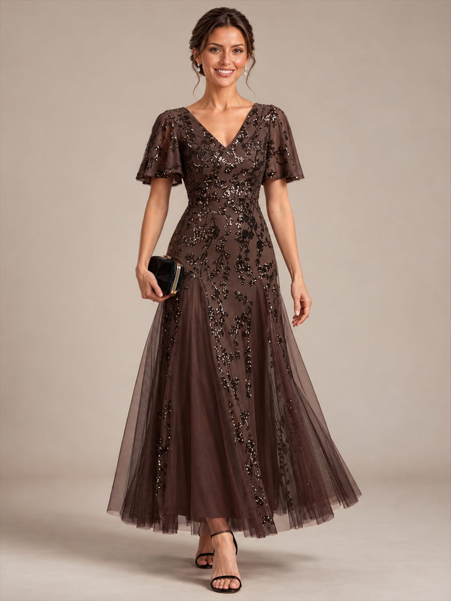 Maxi V-Ausschnitt A-Linie Kleid Aus Pailletten Mit Rüschendetails Aus Tüll #Farbe_Chocolate Brown