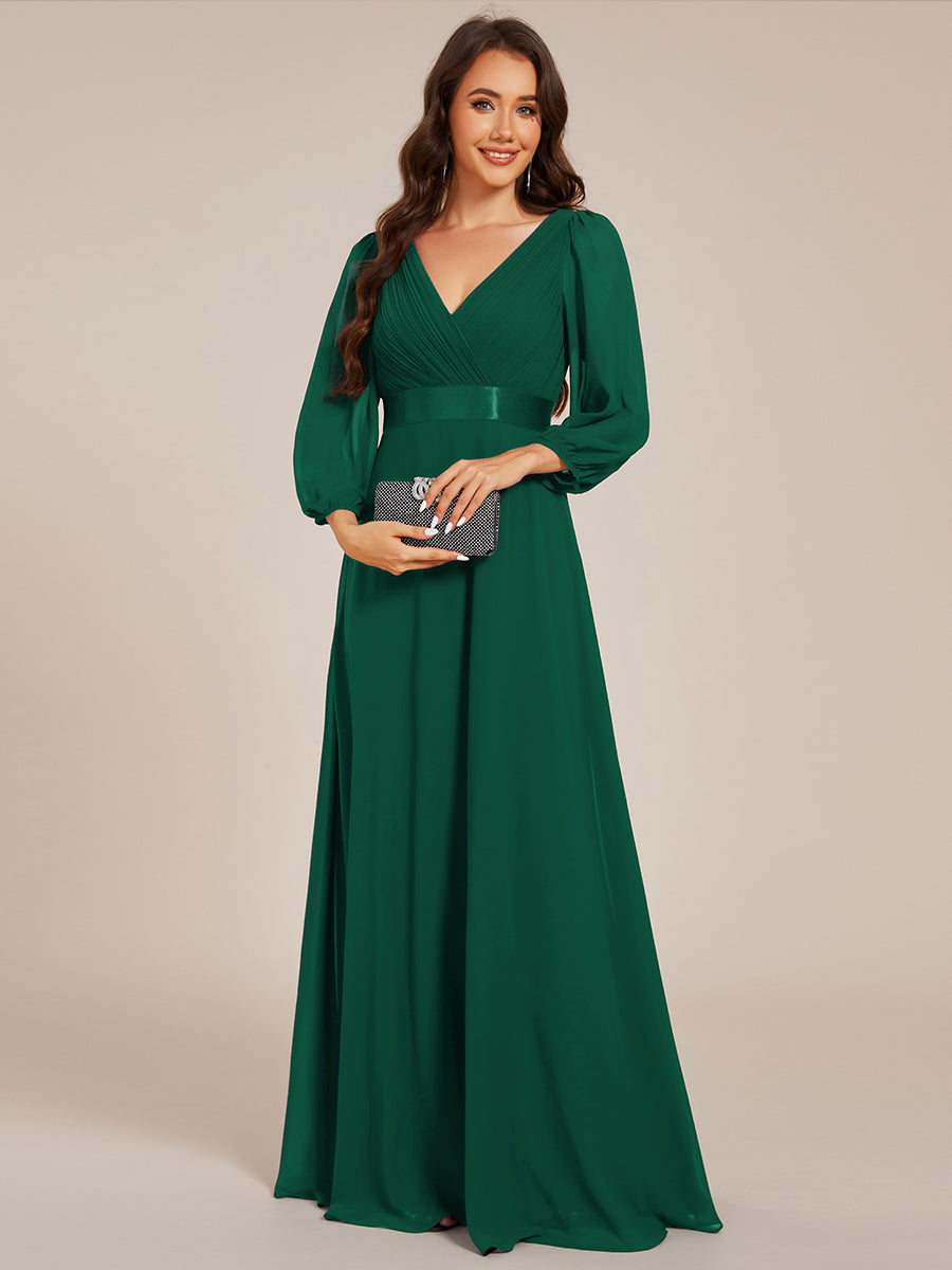 Funkelndes Abendkleid in A-Linie mit Empire-Taille und langen ?rmeln #farbe_Dunkelgrün