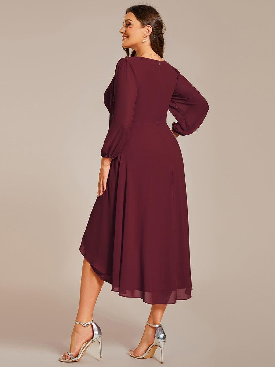 Robe d'invit¨¦ de mariage trap¨¨ze en mousseline fluide ¨¤ encolure ronde et longueur au genou #farbe_Burgundy Robe d'invit¨¦ de mariage trap¨¨ze en mousseline fluide ¨¤ encolure ronde et longueur au genou #farbe_Burgundy