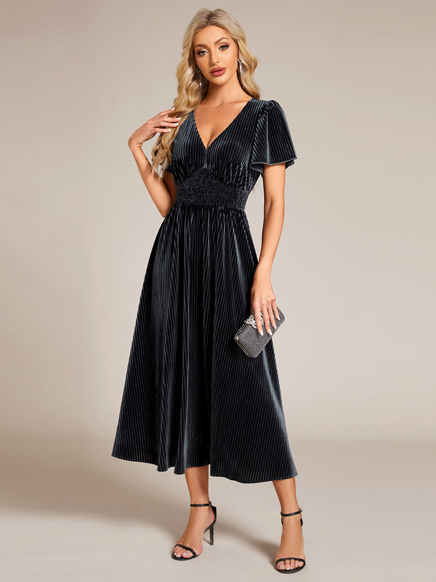 Midi Tee-Länge A-Linie Kleid Mit V-Ausschnitt Aus Weichem Samt Elegant Und Bequem Kleid #Farbe_Graublau