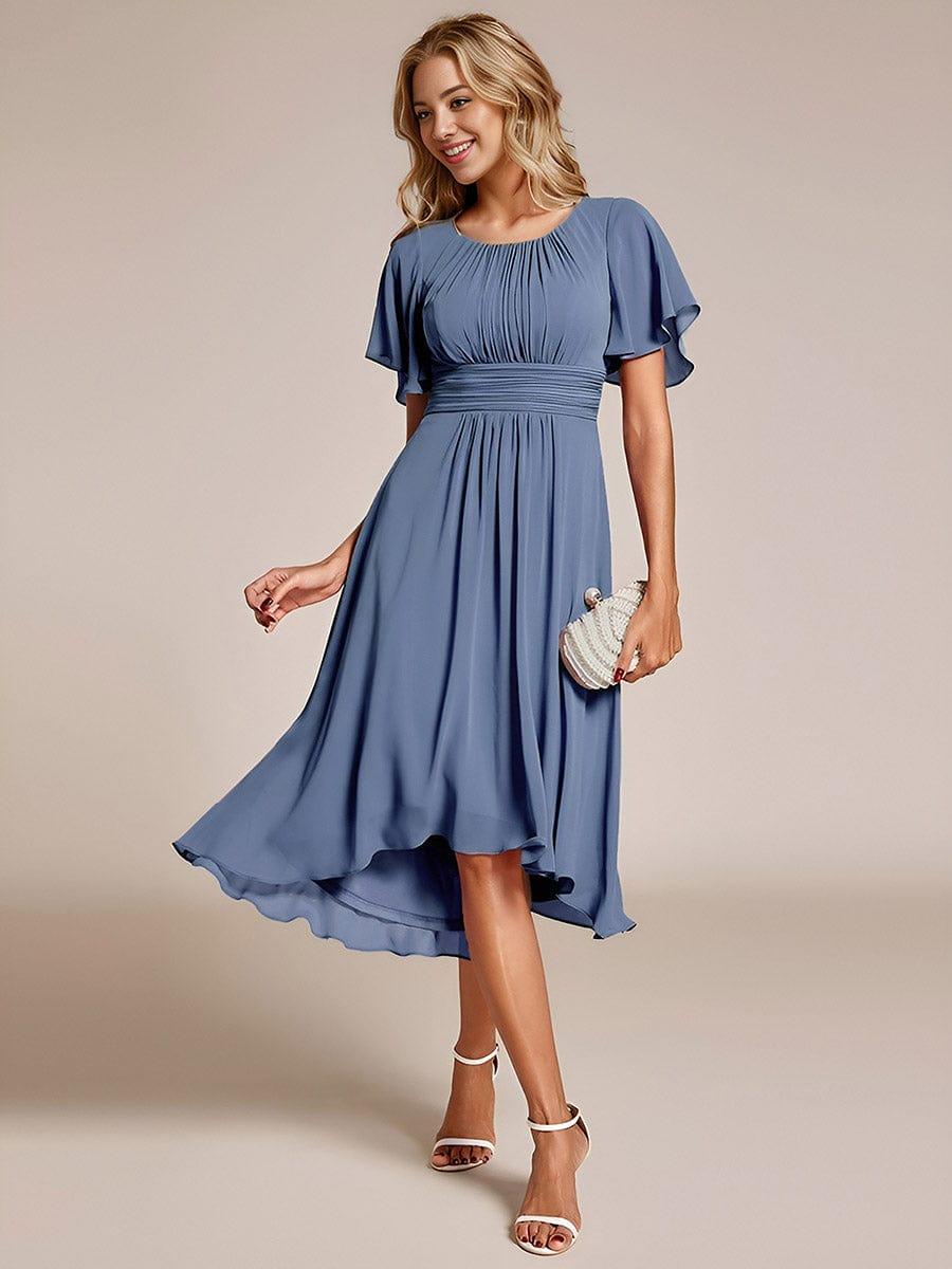 Robe d'invit¨¦ de mariage trap¨¨ze en mousseline fluide ¨¤ encolure ronde et longueur au genou #farbe_Dusty Navy Robe d'invit¨¦ de mariage trap¨¨ze en mousseline fluide ¨¤ encolure ronde et longueur au genou #farbe_Dusty Navy