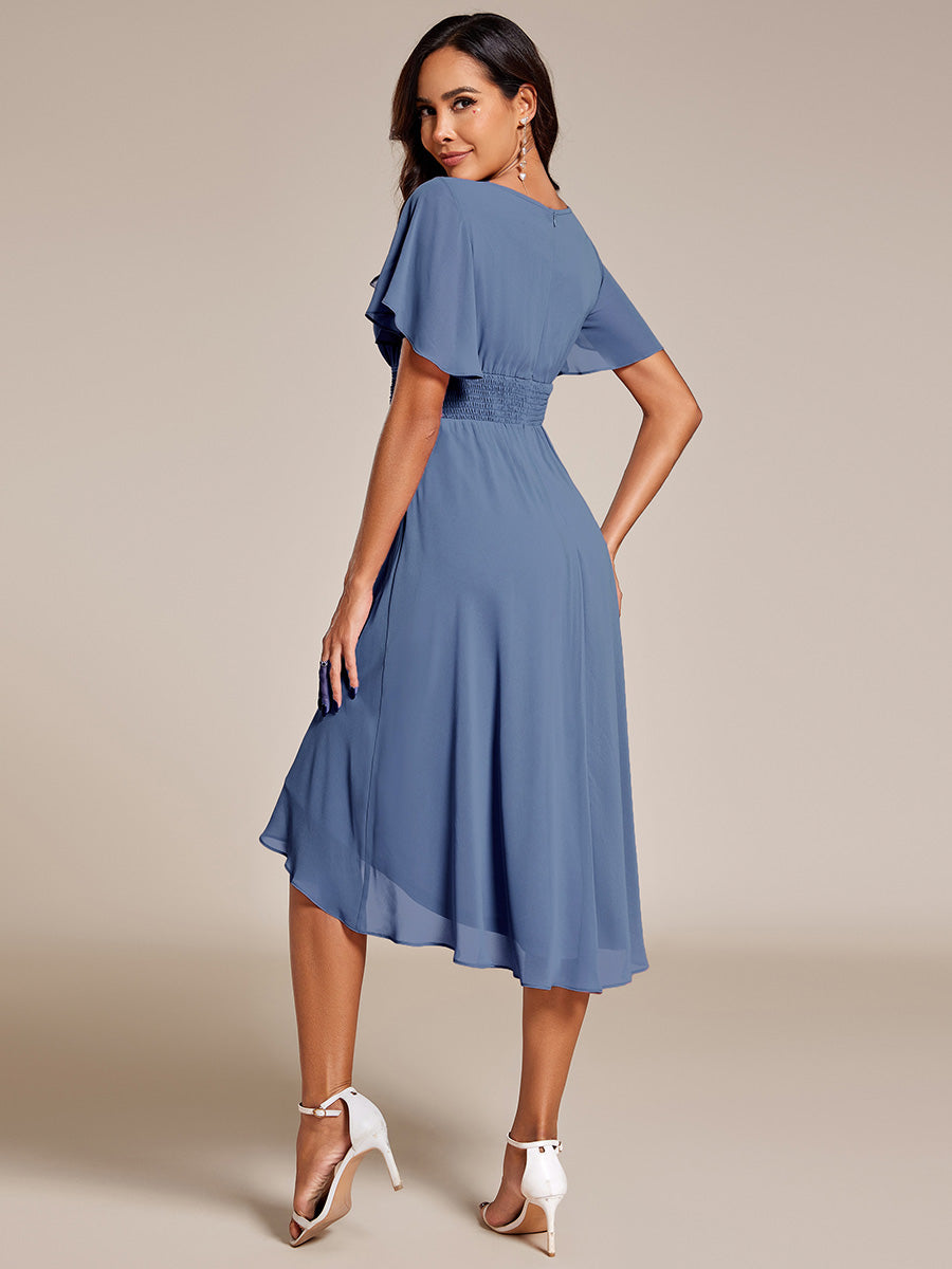 Robe d'invit¨¦ de mariage trap¨¨ze en mousseline fluide ¨¤ encolure ronde et longueur au genou #farbe_Taubenblau