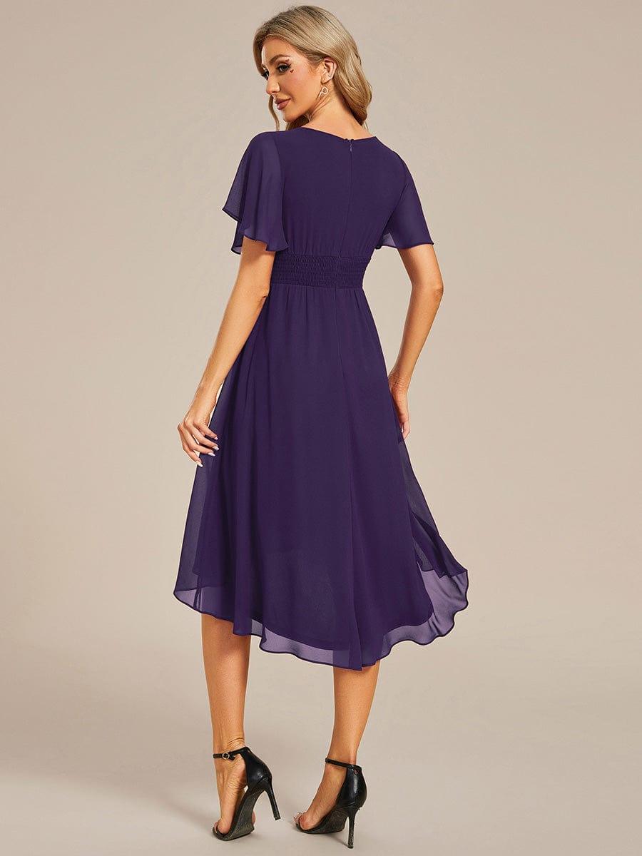 Robe d'invit¨¦ de mariage trap¨¨ze en mousseline fluide ¨¤ encolure ronde et longueur au genou #farbe_Dunkel Violett Robe d'invit¨¦ de mariage trap¨¨ze en mousseline fluide ¨¤ encolure ronde et longueur au genou #farbe_Dunkel Violett