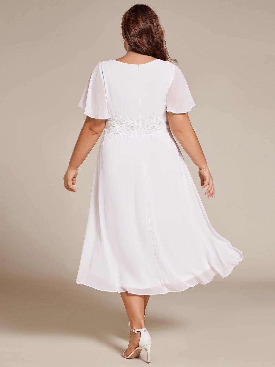 Robe d'invit¨¦ de mariage trap¨¨ze en mousseline fluide ¨¤ encolure ronde et longueur au genou #farbe_Weiss Robe d'invit¨¦ de mariage trap¨¨ze en mousseline fluide ¨¤ encolure ronde et longueur au genou #farbe_Weiss