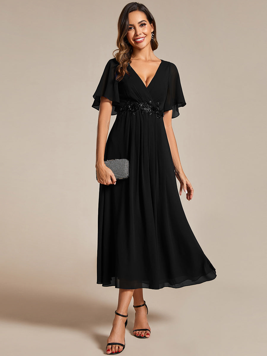 Midi Länge V-Ausschnitt A-Linie Chiffon Kleid Mit Applikationen Und Raffung Details Kleid #Farbe_Schwarz