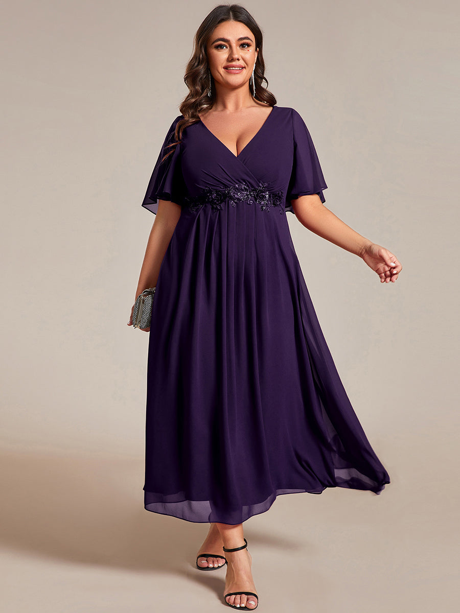 Midi Länge V-Ausschnitt A-Linie Chiffon Kleid Mit Applikationen Und Raffung Details Kleid #Farbe_Dunkelviolett
