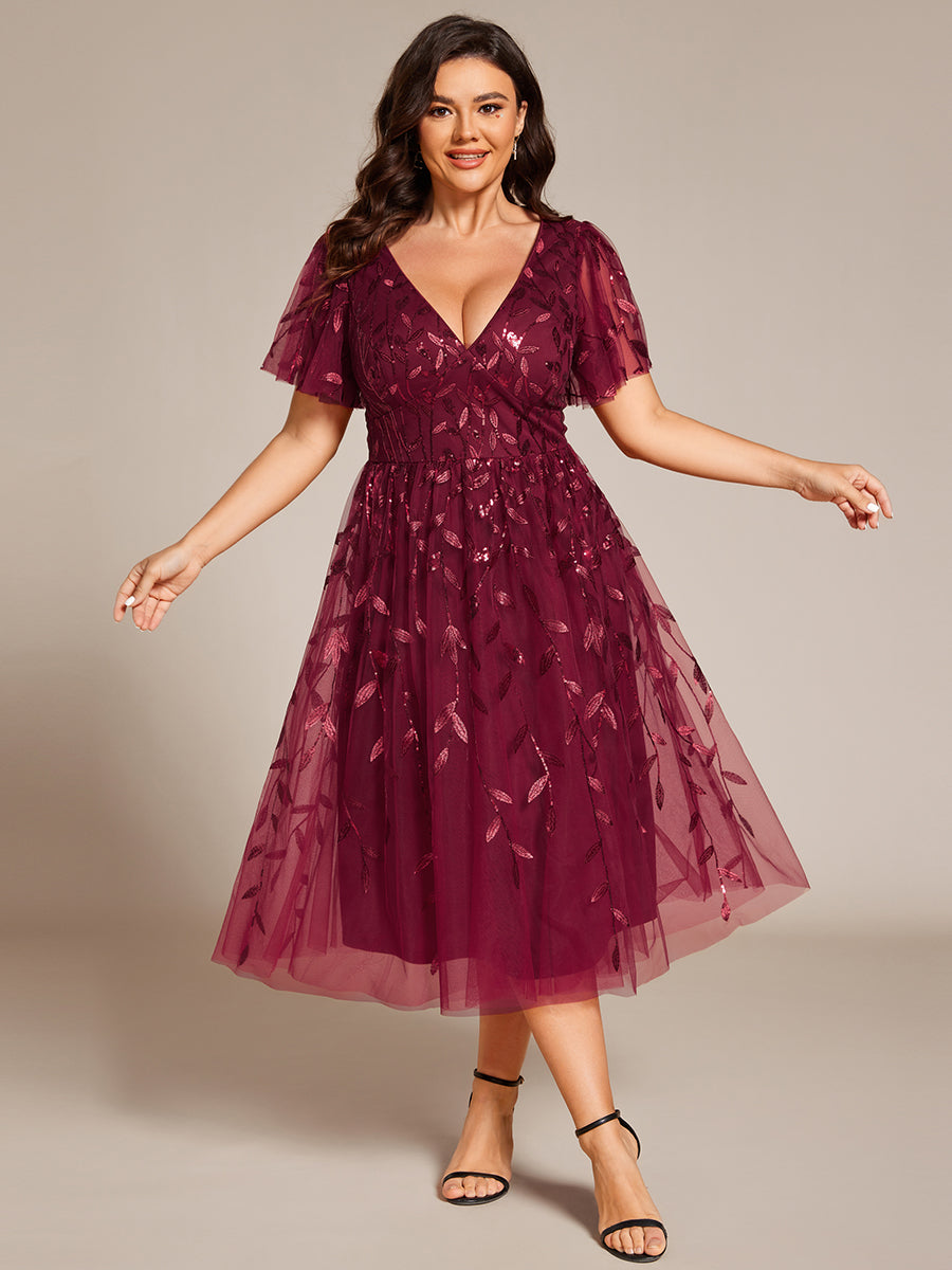 Midi Länge V-Ausschnitt A-Linie Pailletten Kleid Mit Besticktem Blumenmuster Und Gerafften Details #Farbe_Burgunderrot