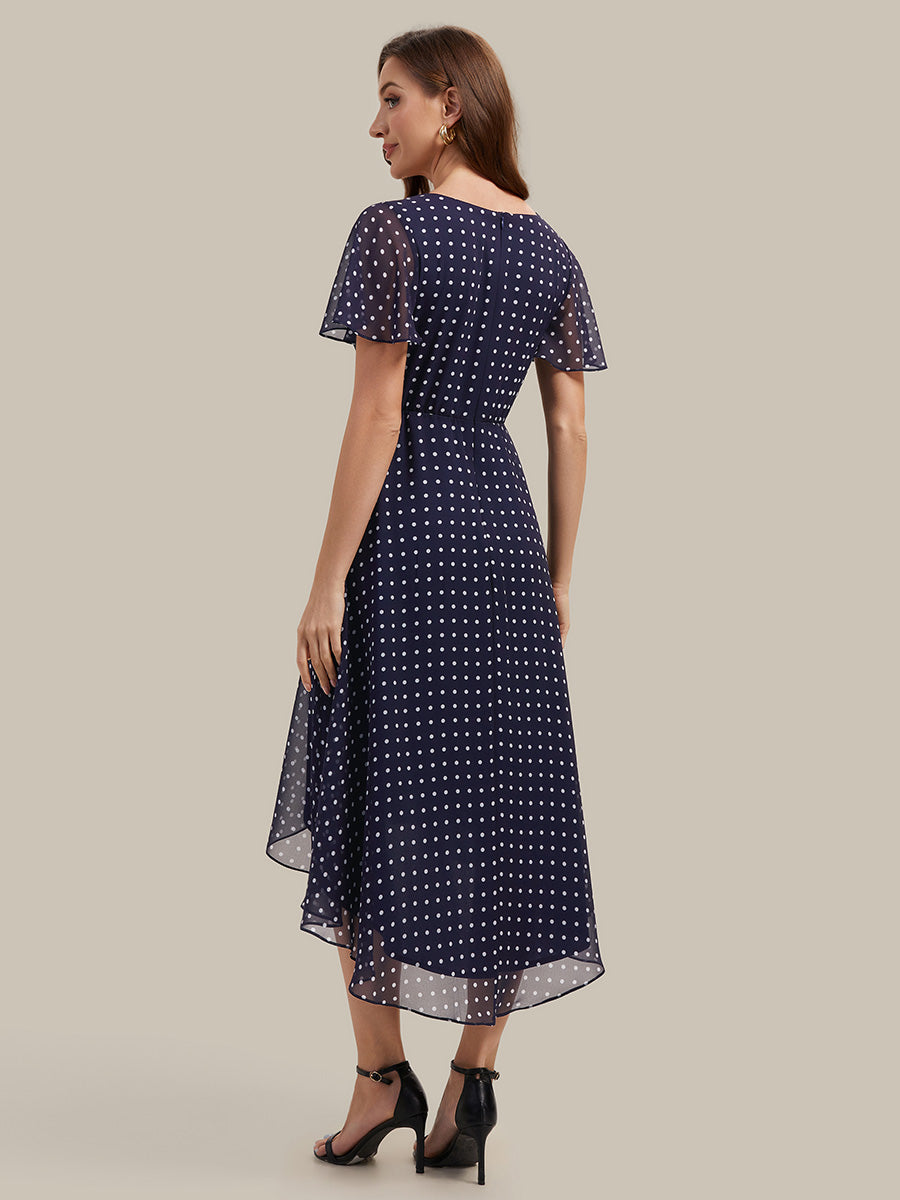 Asymmetrischer Saum V-Ausschnitt A-Linie Chiffon Kleid R¨¹schendetails Gepunkteter Druck #Farbe_Marineblaue Punkte