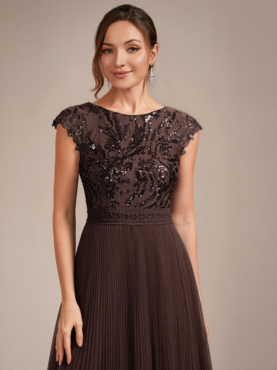 Tea L?nge Rundhals A Linie Pailletten Kleid Mit Sonnenstrahlen Falten Und Durchsichtigen Details Kleid #Farbe_Schokoladenbraun