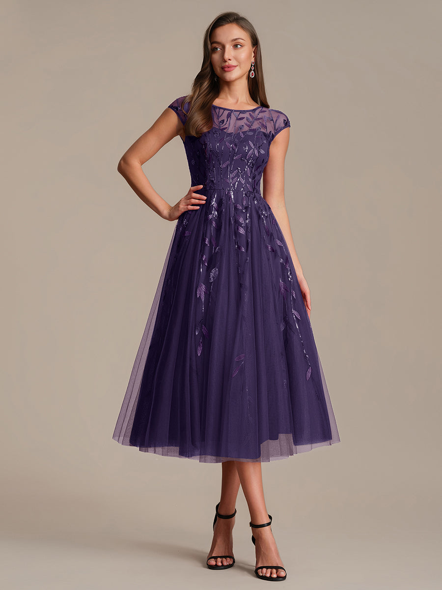 Tea L?nge A Linie Kleid Mit Rundhalsausschnitt Transparente Gestaltung Und Pailletten Kleid #Farbe_Dunkelviolett