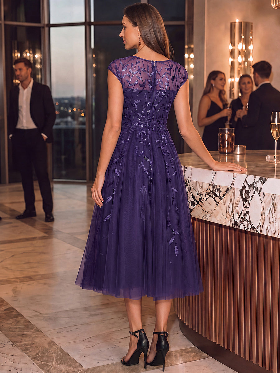 Tea L?nge A Linie Kleid Mit Rundhalsausschnitt Transparente Gestaltung Und Pailletten Kleid #Farbe_Dunkelviolett