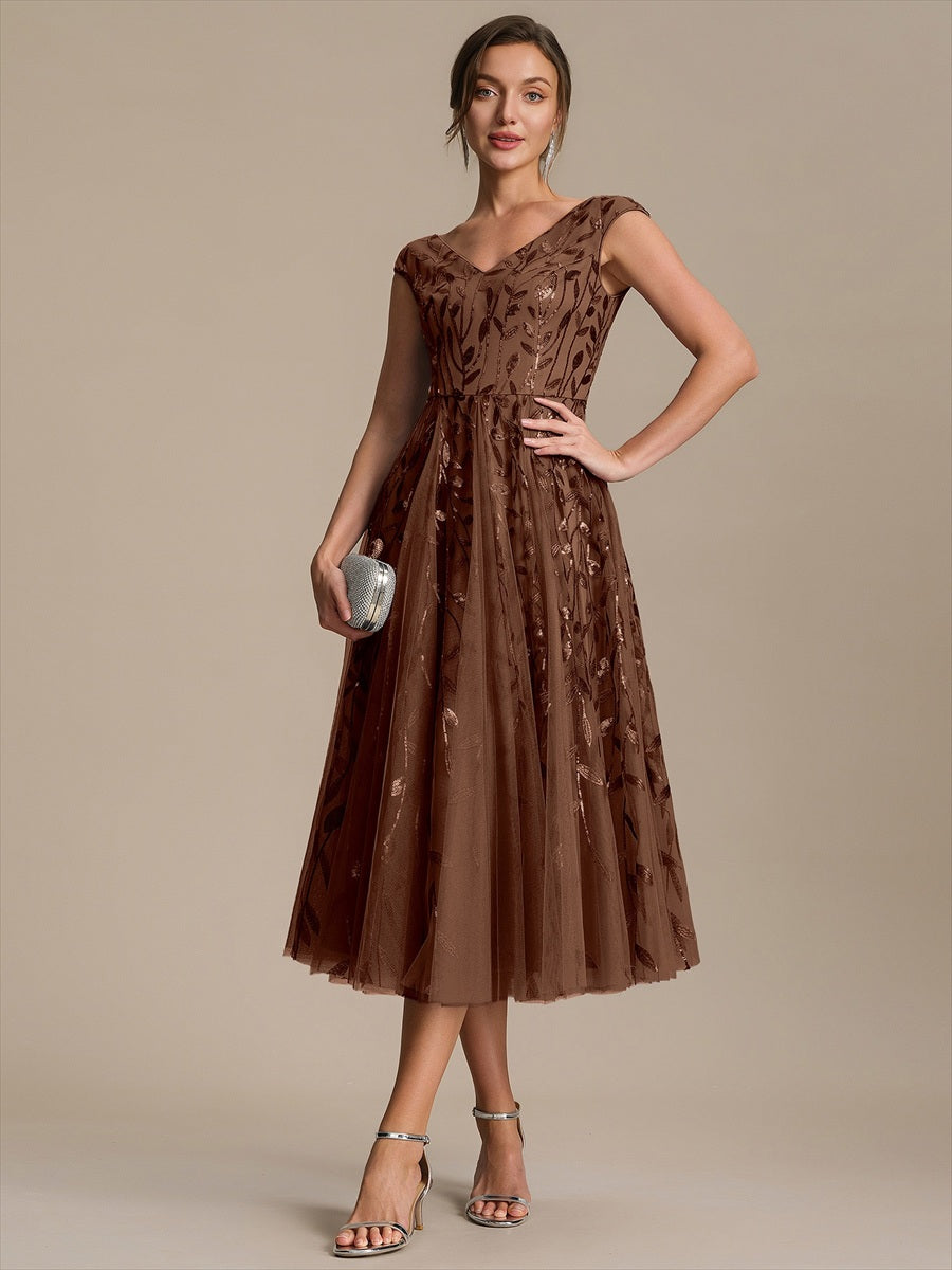 Midi Pailletten A-Linie Kleid Mit V-Ausschnitt Und Patchwork Details #Farbe_Braun