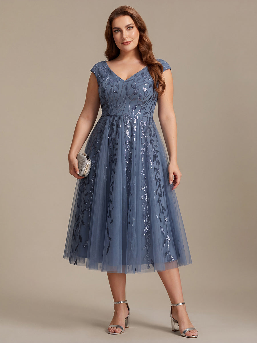 Midi Pailletten A-Linie Kleid Mit V-Ausschnitt Und Patchwork Details #Farbe_Taubenblau