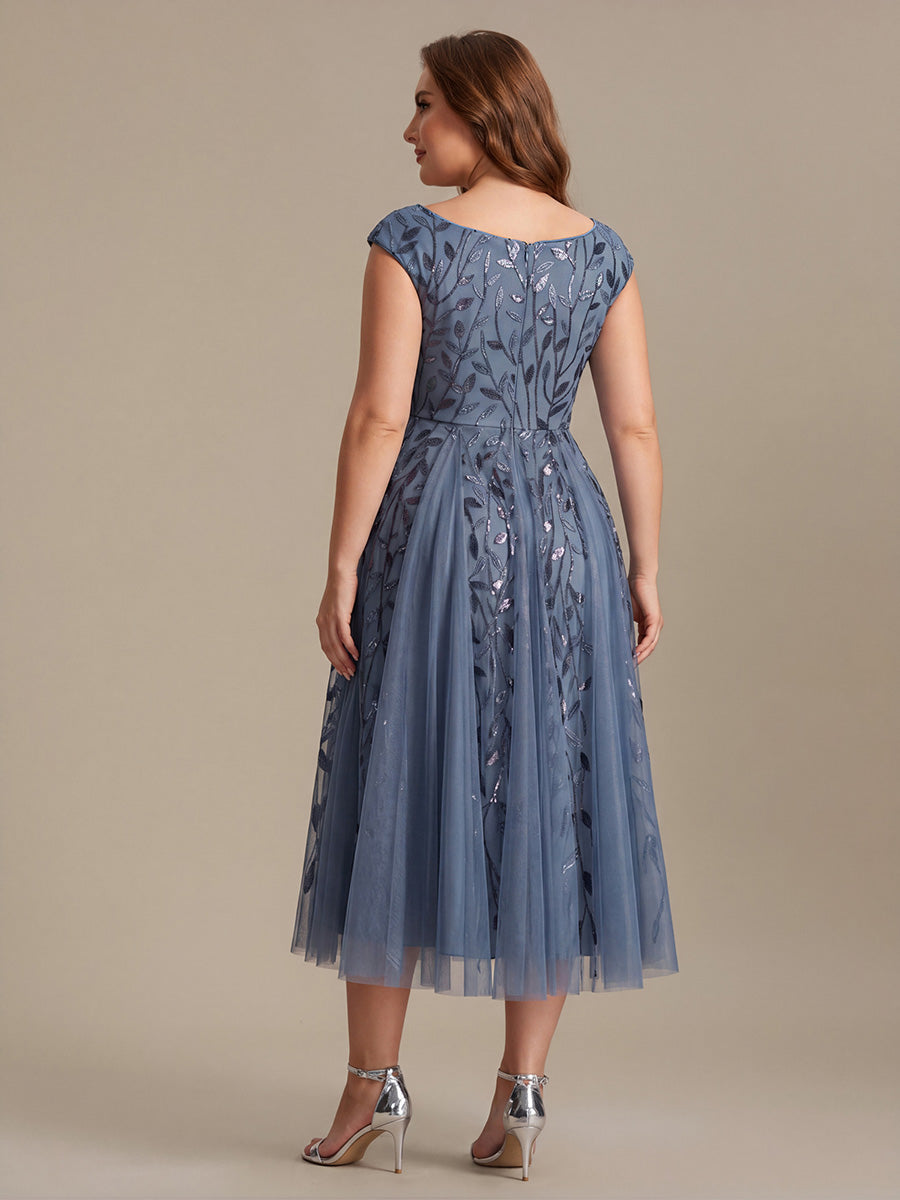 Midi Pailletten A-Linie Kleid Mit V-Ausschnitt Und Patchwork Details #Farbe_Taubenblau