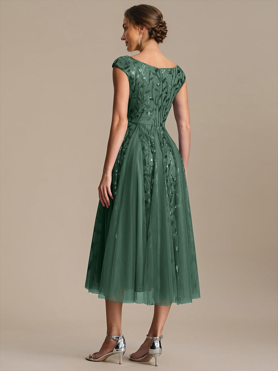 Midi Pailletten A-Linie Kleid Mit V-Ausschnitt Und Patchwork Details #Farbe_Eukalyptus