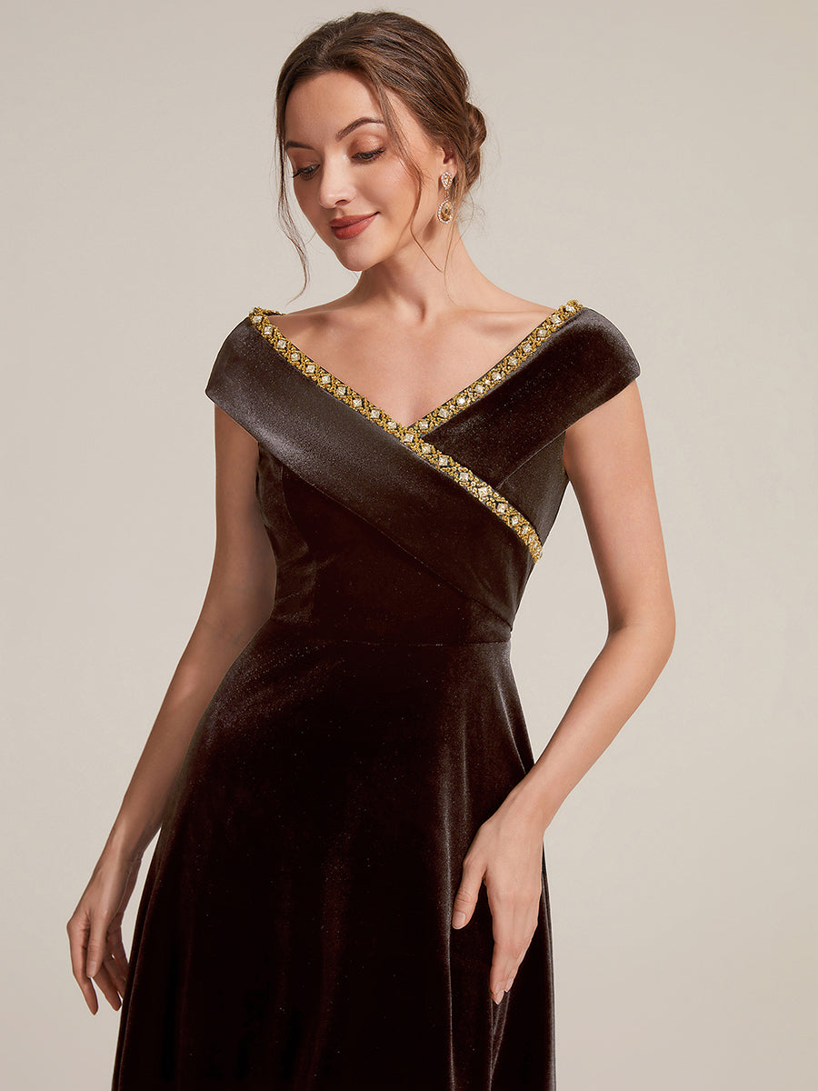 Samt V-Ausschnitt A-Linie Reißverschluss hinten Ohne Brustpolster, mit Futter. hochzeitsgastkleid #Farbe_Braun