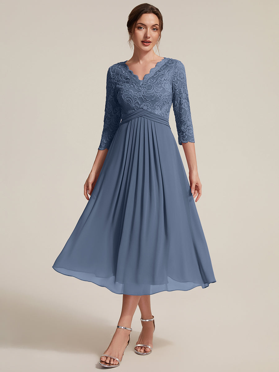 Midi Tee Länge V Ausschnitt Etui Kleid Aus Spitze Elegantes Design Für Besondere Anlässe #Farbe_Taubenblau