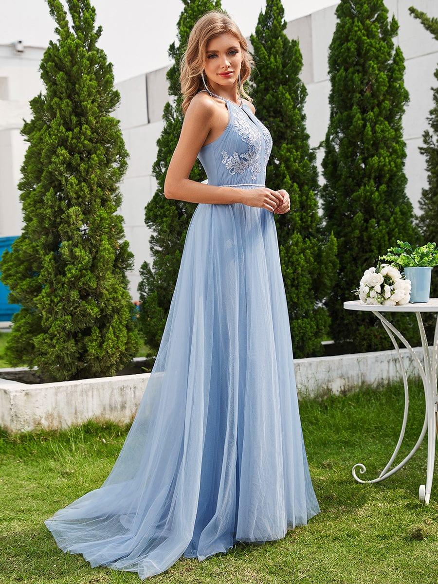 A-Linien-Brautkleid aus Tuell mit Neckholder und Applikationen in Hellblau #Farbe_Hellblau