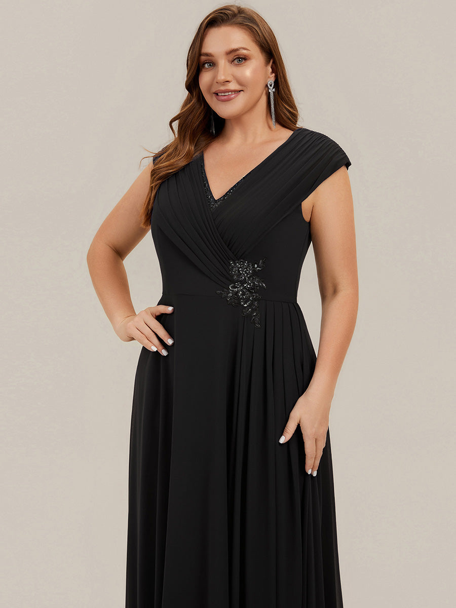 Maxilänge V-Ausschnitt A-Linie Chiffon Kleid Mit Tiefem V-Ausschnitt Applikationen Und Fließenden Bändern #Farbe_Schwarz