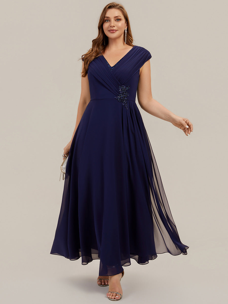 Maxilänge V-Ausschnitt A-Linie Chiffon Kleid Mit Tiefem V-Ausschnitt Applikationen Und Fließenden Bändern #Farbe_Marineblau