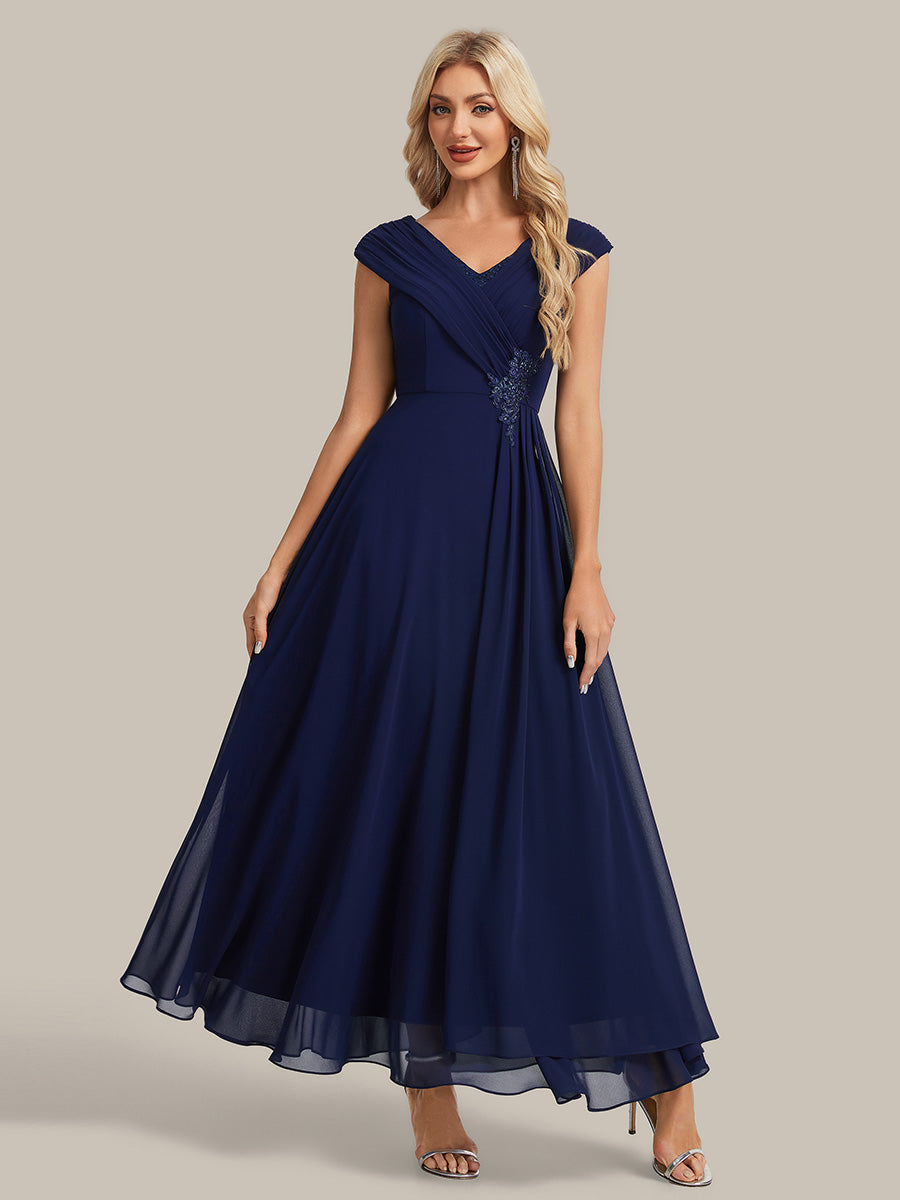 Maxilänge V-Ausschnitt A-Linie Chiffon Kleid Mit Tiefem V-Ausschnitt Applikationen Und Fließenden Bändern #Farbe_Marineblau