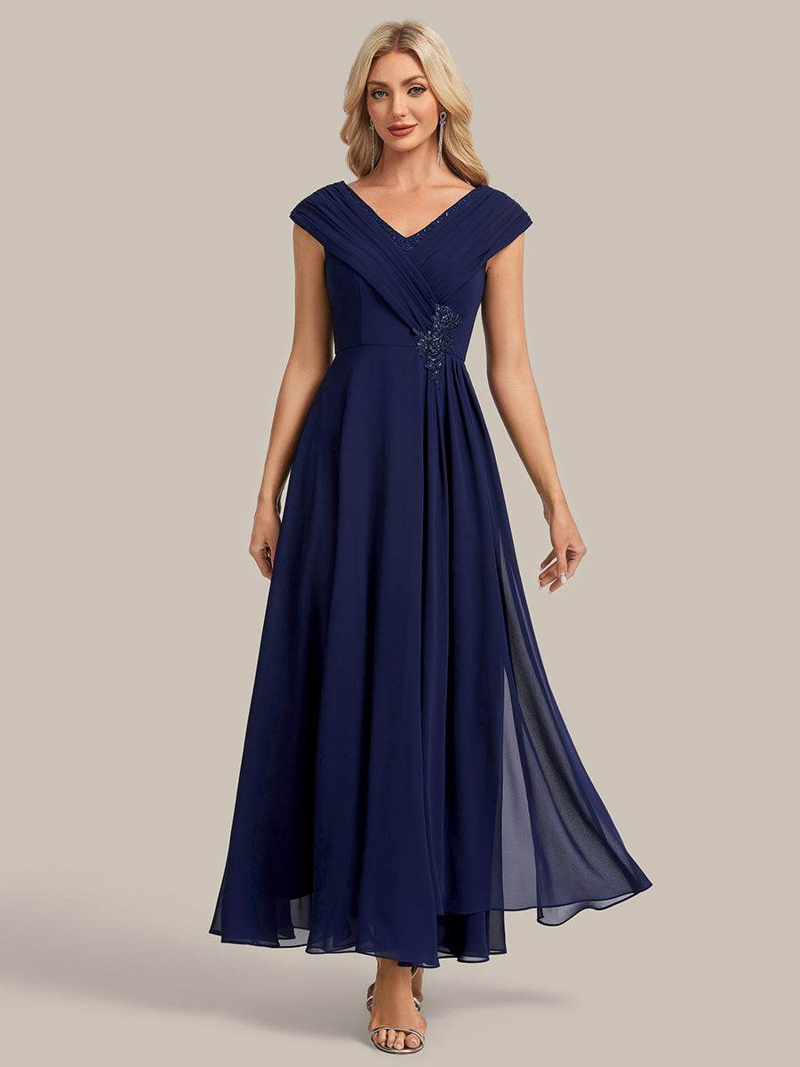 Maxilänge V-Ausschnitt A-Linie Chiffon Kleid Mit Tiefem V-Ausschnitt Applikationen Und Fließenden Bändern #Farbe_Marineblau