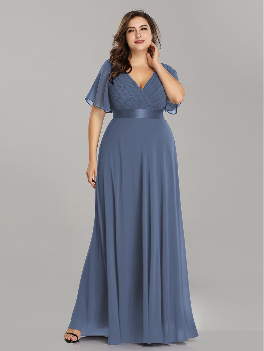 Langes Brautjungfernkleid mit Empire-Taille und kurzen, flatternden Ärmeln #Farbe_Taubenblau
