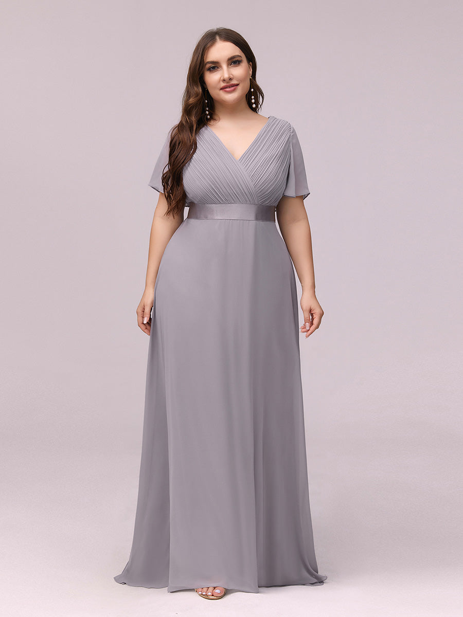 Langes Brautjungfernkleid mit Empire-Taille und kurzen, flatternden Ärmeln #Farbe_Grau