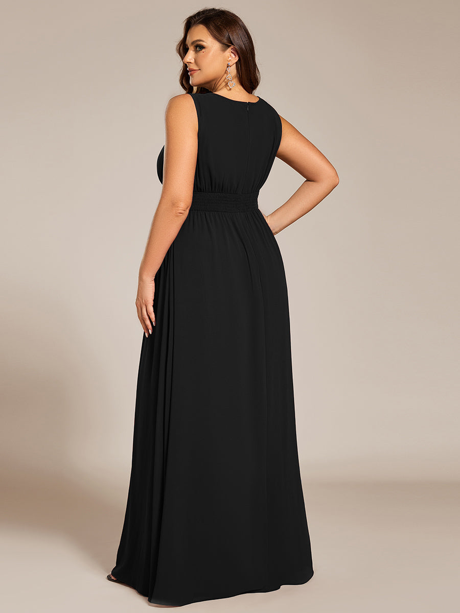 Bodenlanger A-Linien Chiffon Kleid Mit Rundhalsausschnitt Und Bestickten Details #Farbe_Schwarz