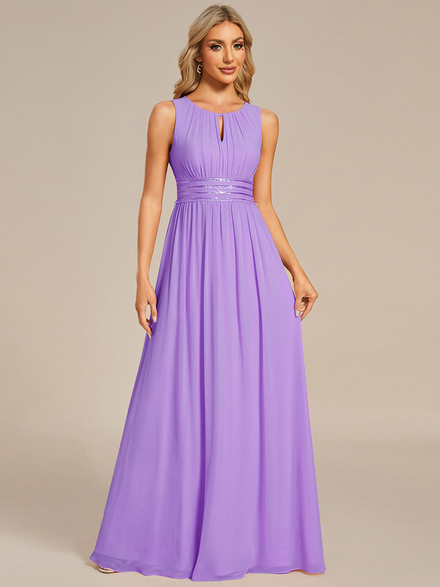 Bodenlanger A-Linien Chiffon Kleid Mit Rundhalsausschnitt Und Bestickten Details #Farbe_Lavendel