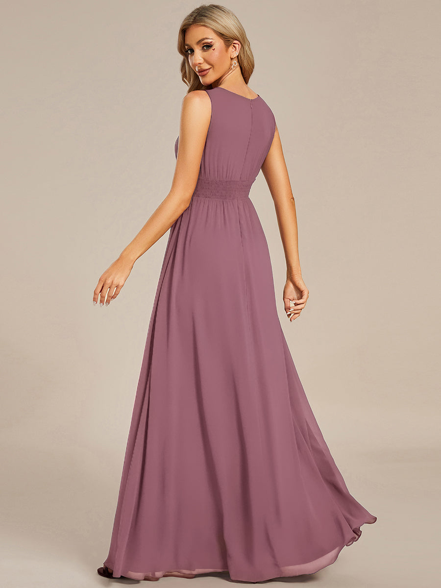 Bodenlanger A-Linien Chiffon Kleid Mit Rundhalsausschnitt Und Bestickten Details #Farbe_Orchideenviolett