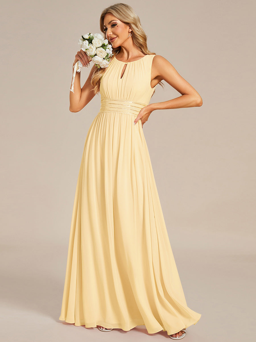 Bodenlanger A-Linien Chiffon Kleid Mit Rundhalsausschnitt Und Bestickten Details #Farbe_Gelb