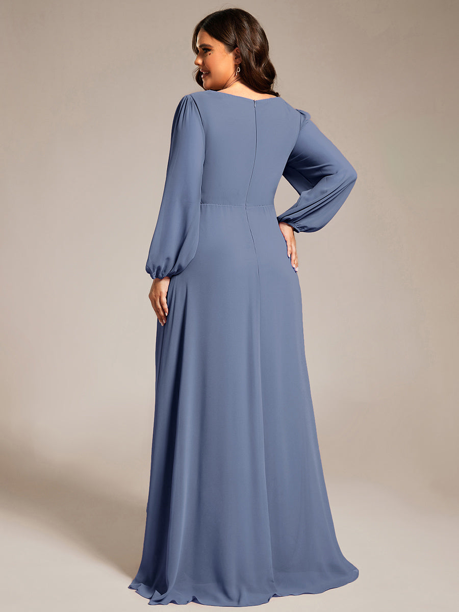 Robe d'invit¡§| de mariage trap¡§¡§ze en mousseline fluide ¡§¡è encolure ronde et longueur au genou #farbe_Taubenblau