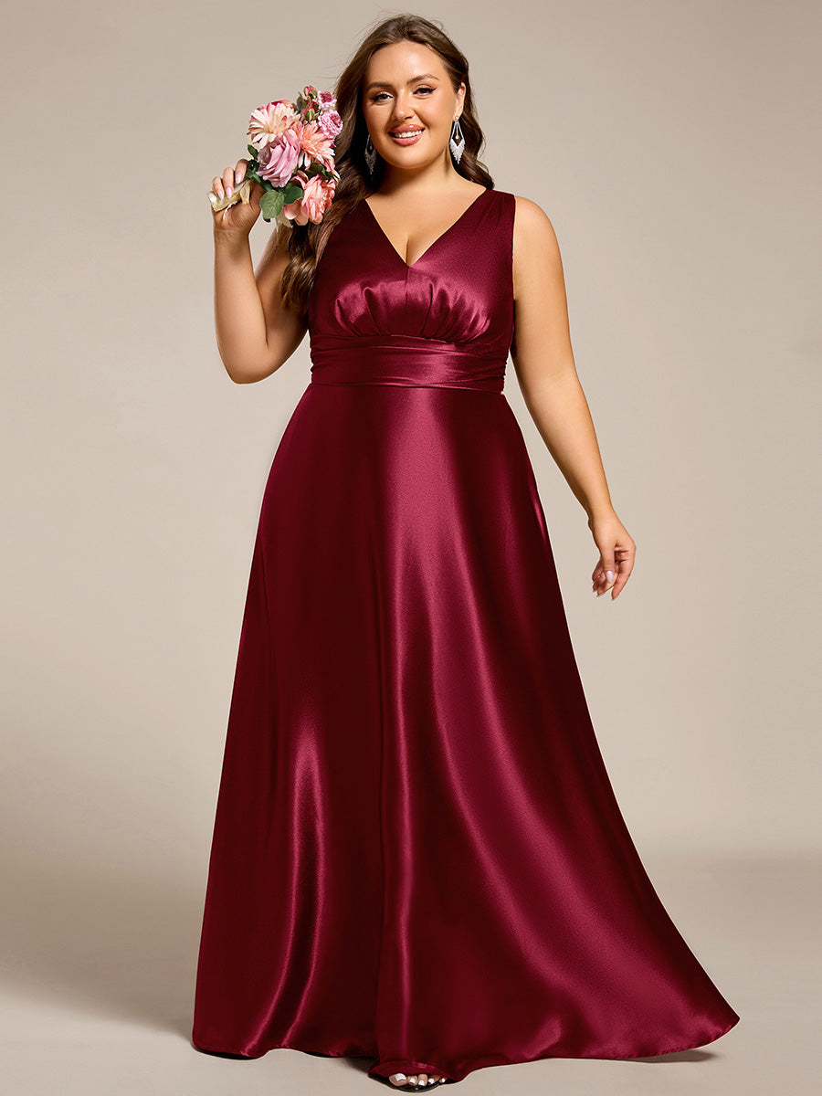 Bodenlanger V-Ausschnitt A-Linie Satin Kleid Mit Tiefem V-Ausschnitt Und Gerafften Details #Farbe_Burgunderrot