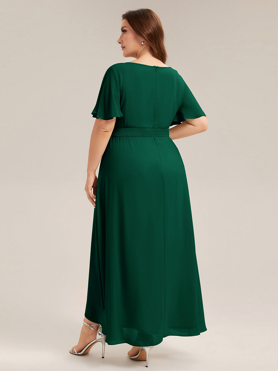 High-Low Chiffon Kleid Mit Rundhalsausschnitt Asymmetrischem Saum Gerüschten Und Rüschen Details Faltenoptik #Farbe_Dunkelgrün