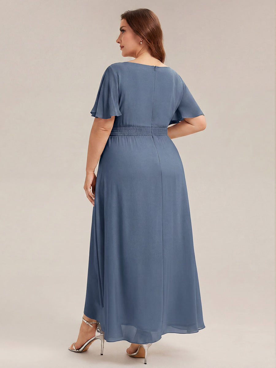High-Low Chiffon Kleid Mit Rundhalsausschnitt Asymmetrischem Saum Gerüschten Und Rüschen Details Faltenoptik #Farbe_Taubenblau