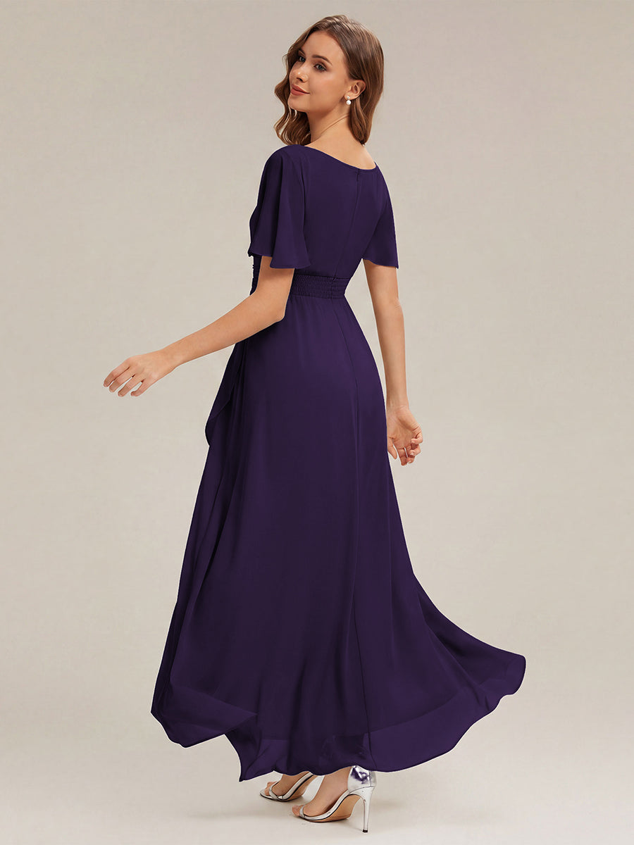 High-Low Chiffon Kleid Mit Rundhalsausschnitt Asymmetrischem Saum Gerüschten Und Rüschen Details Faltenoptik #Farbe_Dunkelviolett