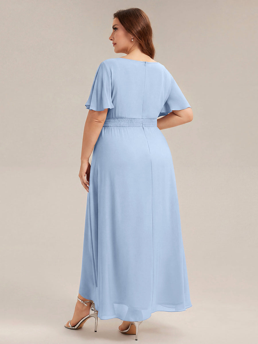 High-Low Chiffon Kleid Mit Rundhalsausschnitt Asymmetrischem Saum Gerüschten Und Rüschen Details Faltenoptik #Farbe_Eisblau