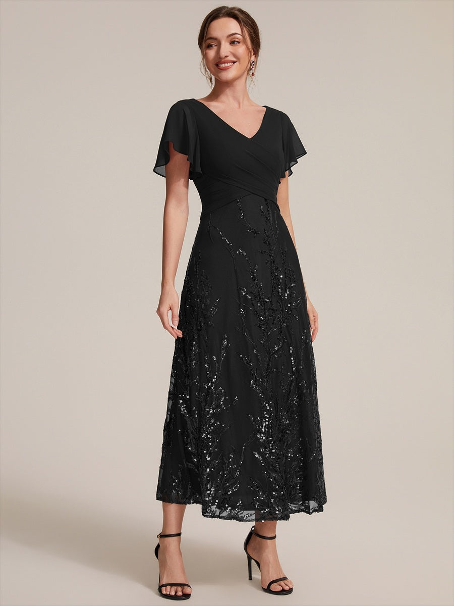 Tea Länge V Ausschnitt A Linien Kleid Aus Chiffon Mit 3D Drapierung Und Pailletten #Farbe_Schwarz
