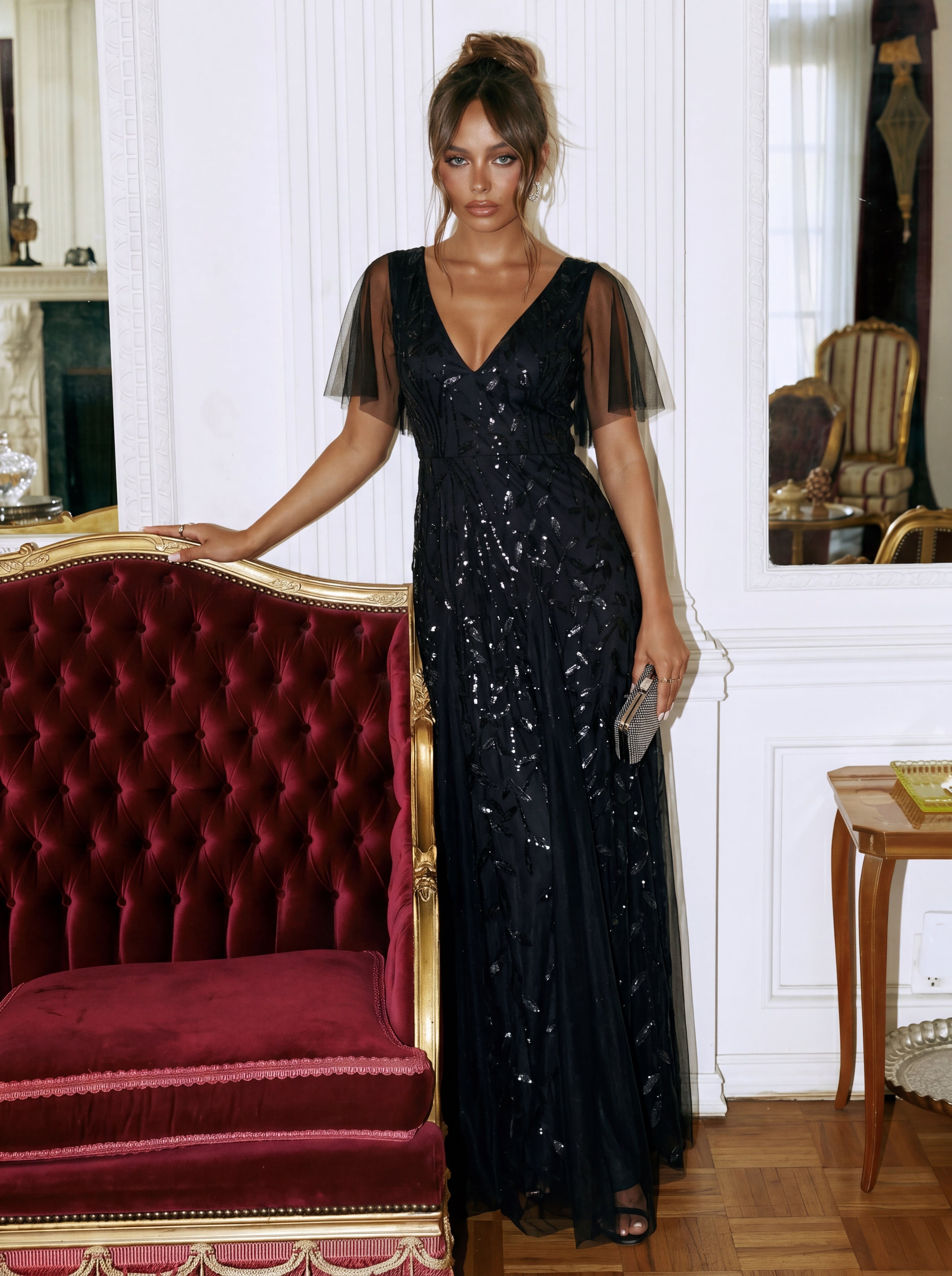 Bodenlanger V-Ausschnitt A-Linie Pailletten Kleid Mit Tiefem V-Ausschnitt Und Funkelnden Details #Farbe_Schwarz