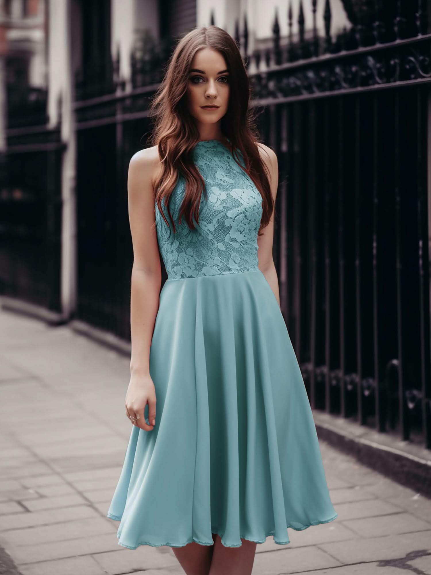 Größe Nach Maß Rückenfreies A-Linie-Chiffon-Kurzkleid mit Spitze und Neckholder