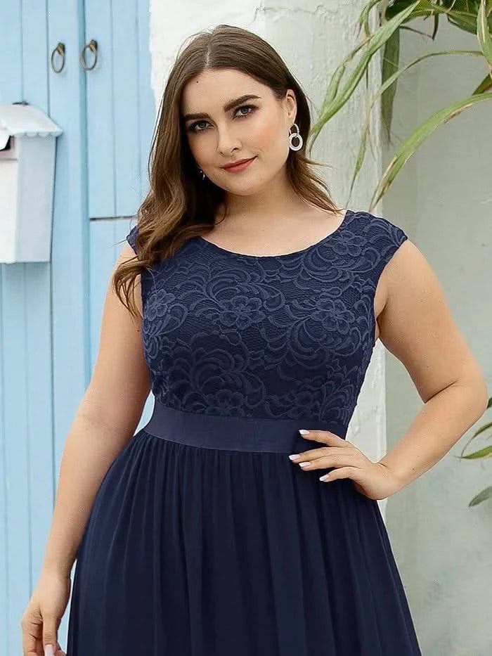 Größe Nach Maß Klassische A-Linie Chiffon Spitze Rundhals Brautjungfernkleider 00646