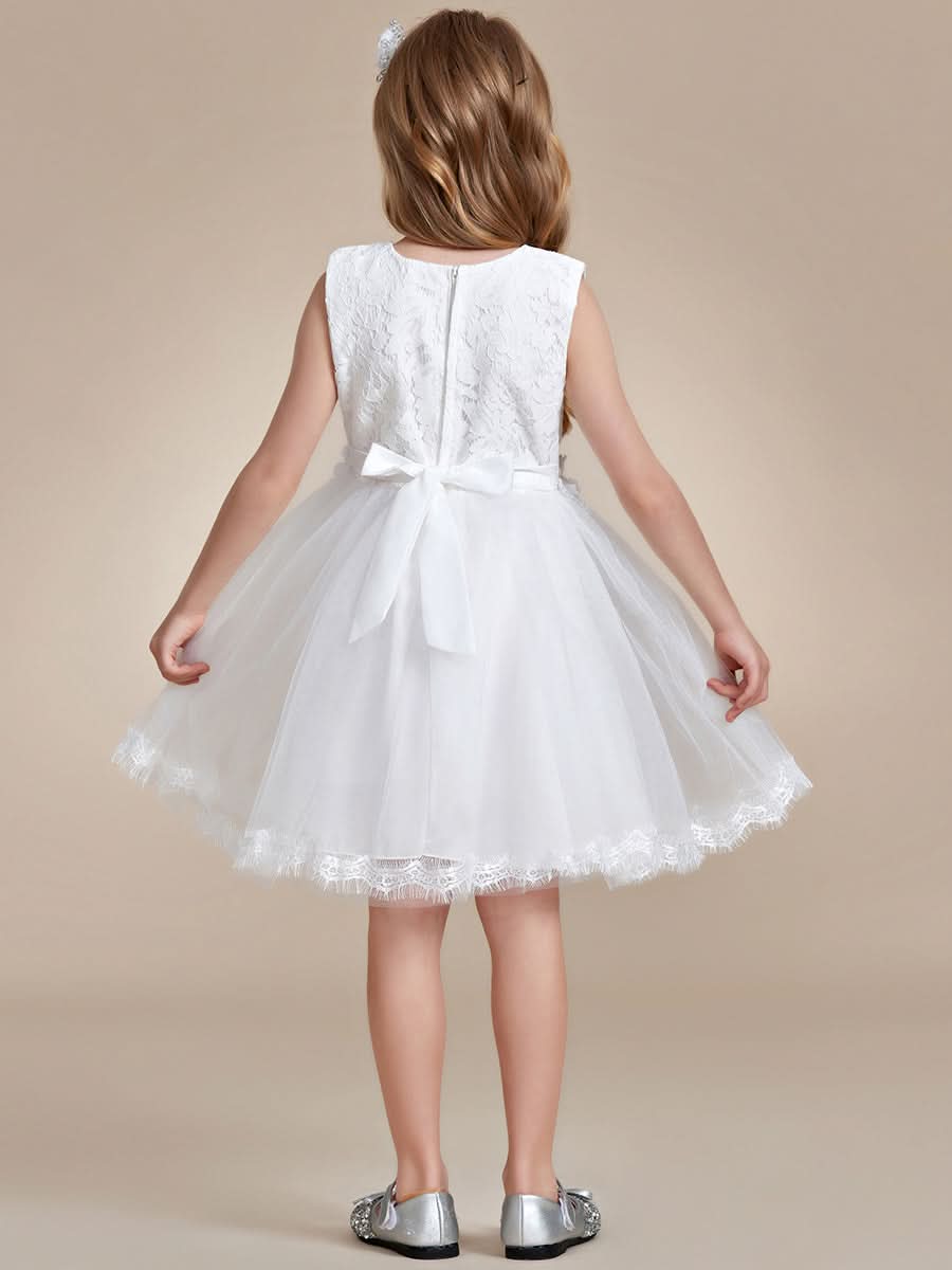 Weißes Spitzen-Tüll-Blumenmädchenkleid mit Schleife am Rücken CK60045