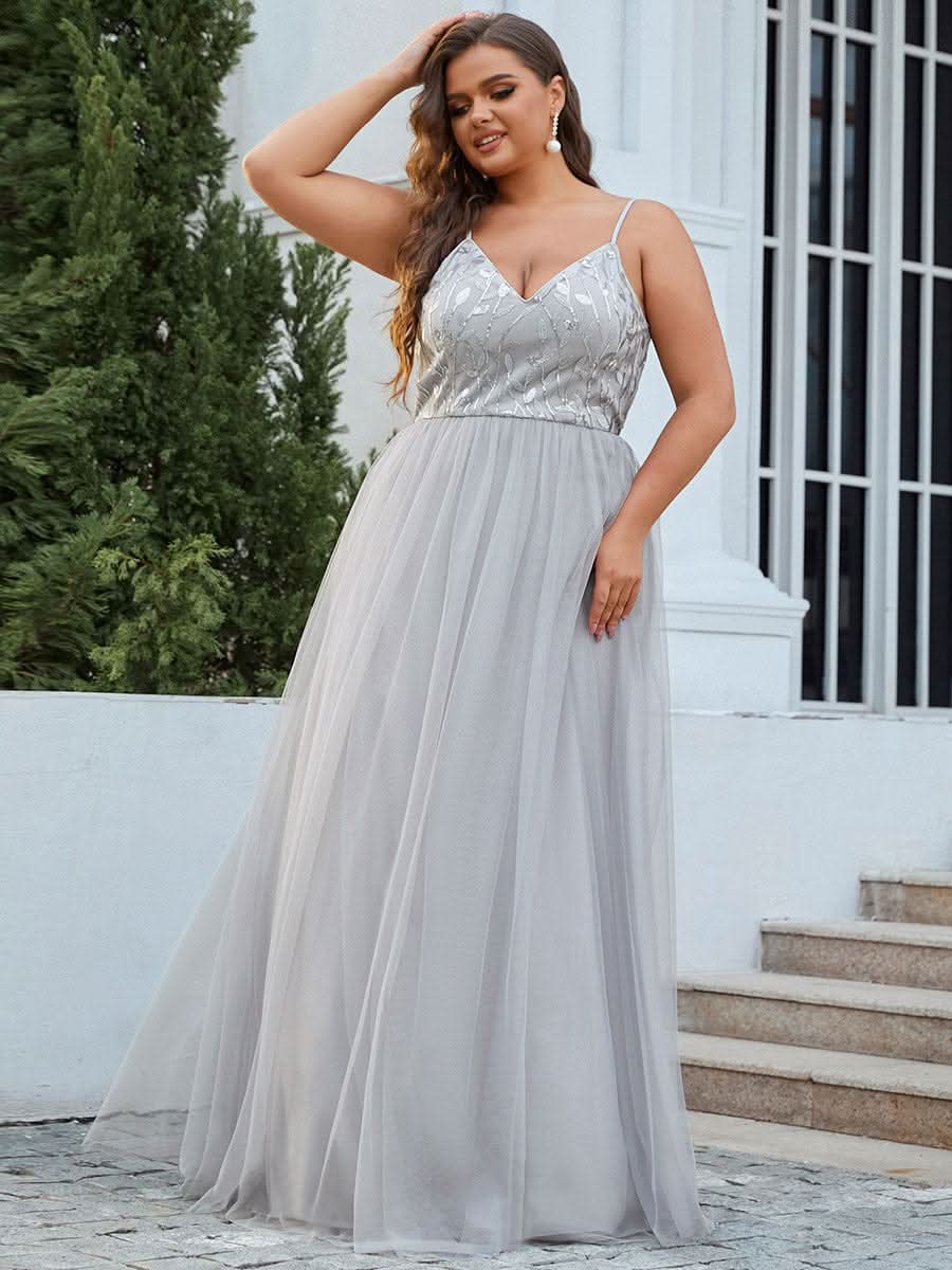 Größe Nach Maß Atemberaubendes Spaghetti-Träger V-Ausschnitt besticktes bodenlanges Abendkleid 50090