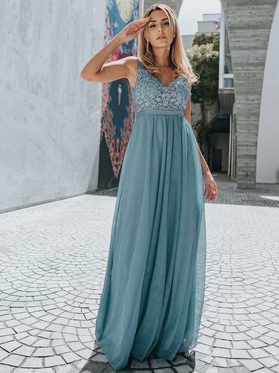 Color=Dusty Blau | Ever Pretty Frauen A-Line V-Ausschnitt Floral Lace Appliques Brautjungfernkleid 00930-Dusty Blau 1